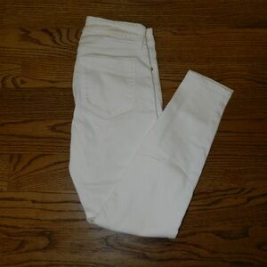 GAP Universal Legging in Crisp White